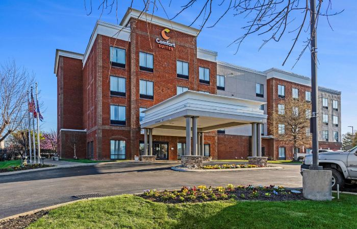 Comfort Suites