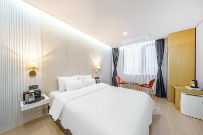 Browndot Hotel Sangmu Hotels near Kim Dae Jung Convention Center