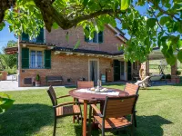 Il Valletto Hoteles en Mombaruzzo