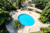 GoldMen Business Londrina - piscina
