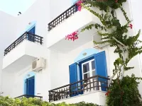 Katerina Roza Studios - Heartfelt Hospitality in the City Hotels near Kastro