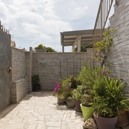 Rome's Beach House 1
