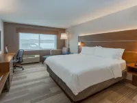 Holiday Inn Express & Suites Rice Lake by IHG Hotels in Barron County