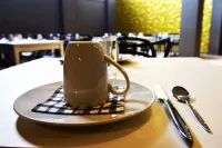 Adonis Cupecoy - Breakfast