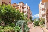 Luxury Vista, Golf, Pool & Pet Retreat - Happy Rentals
