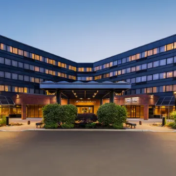 Crowne Plaza EDISON by IHG