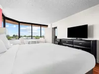 Magnolia Bluffs Casino Hotel, BW Premier Collection Hotels in Natchez
