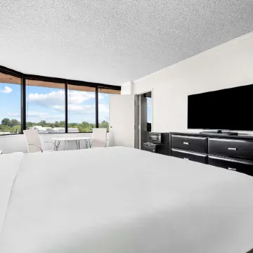 Magnolia Bluffs Casino Hotel, BW Premier Collection