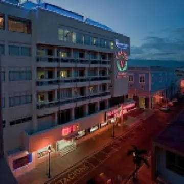 セントロ プラザ ホデルパ のホテル