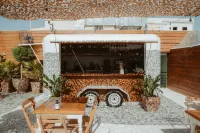 Ergon House Athens - Bãi đậu xe