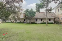 Hotel Sri Indrawati Puncak Mitra RedDoorz Hotels in Cisarua