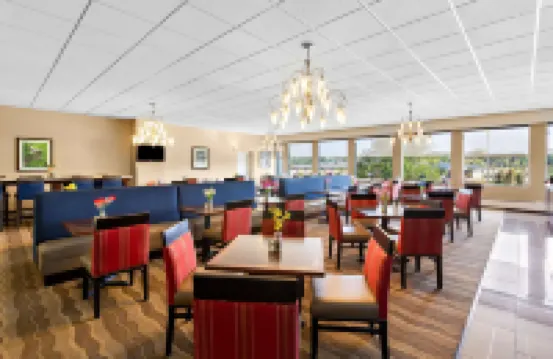 舒適酒店 薩默塞特酒店