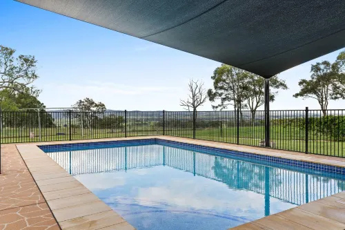 Heavenly Hideaway at Lovedale with Private Pool and Spa Hotel di Allandale