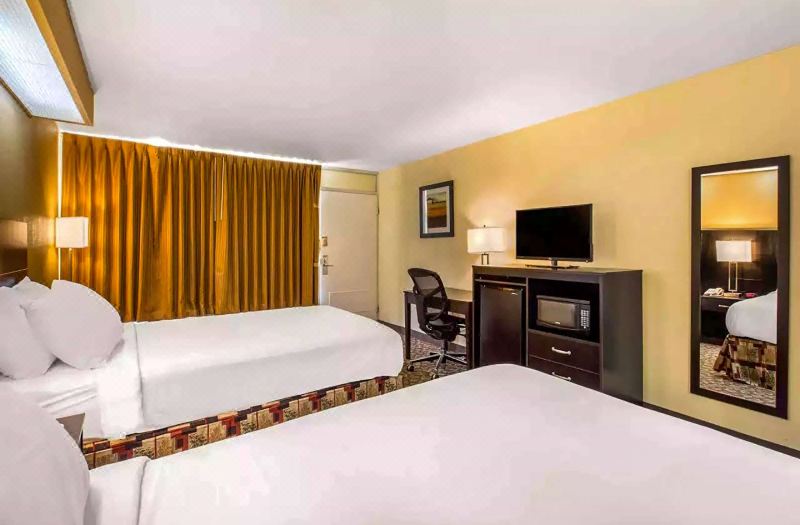 Ramada by Wyndham Santee I-95