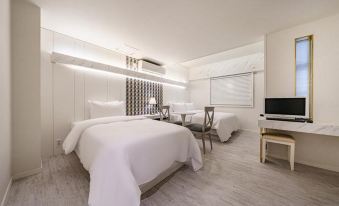 Gyeongsan City Hall Brown Dot