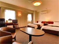 Kochi Sunrise Hotel Hotels near Harimaya Bridge