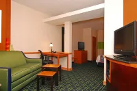 Fairfield Inn & Suites Tehachapi Các khách sạn ở Tehachapi