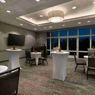 Courtyard Tysons McLean Dining/Meeting Rooms