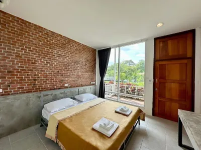 우드뷰리조트 Wat Mok 주변 호텔