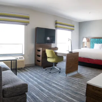 Hampton Inn & Suites Dallas-Lewisville/Vista Ridge Mall