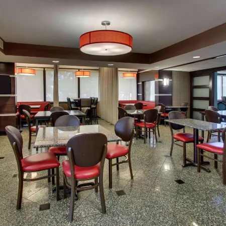Heritage Inn & Suites the Woodlands, Trademark by Wyndham