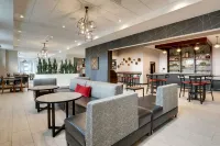 Drury Plaza Hotel Cincinnati Florence فنادق في Florence