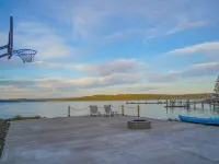 Sunrise@Potlatch-Waterfront Luxury Home Hood Canal