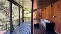 Hillside hideaway in pine mountain club