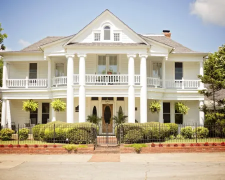 Cozy Farm House located on historic turn-of-the century property. Hotels in Mena