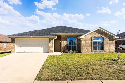 Luxurious MTZ Homes Modern Style Hotels in Killeen