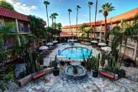 DoubleTree Suites by Hilton Tucson - Williams Center - Pool