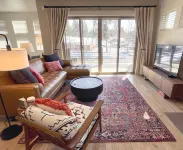 Walk to Beach/Town - Bright, New Modern Getaway