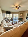 Lakefront family condo with a screened in balcony on the Lake Of The Ozarks!!