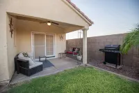 Beautiful Newly Furnished 3 Bed/2 Bath Home between Yuma & Foothills