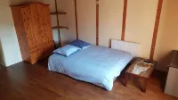 Isolated house set in vineyards and woods Hotels in Salles-la-Source