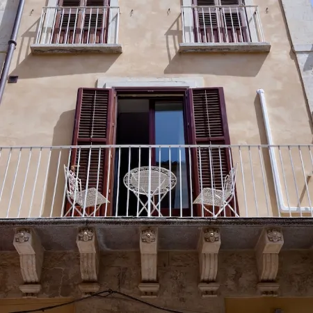 Elegant apartment, in the heart of the historic center of Noto, for 2 to 6 guests