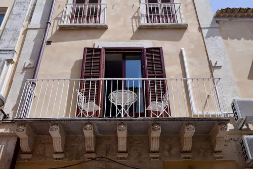 Elegant apartment, in the heart of the historic center of Noto, for 2 to 6 guests