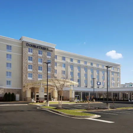 DoubleTree by Hilton Richmond Airport