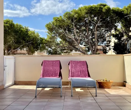 Comfortable Apartment:  sea- distance 100m, WiFi, Air-Conditioning, Sat+Cable-TV Отели в г. Cala Bona