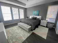 Luxury home near mountains, Boulder and Denver.  Under an hour to ski resorts!