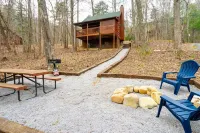Twin Bear I, A Cozy Cabin in the Woods, with Level 2 EV Charger! - Romantic
