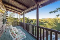 6 bedroom spacious cabin near Watson Lake, sleeps 14
