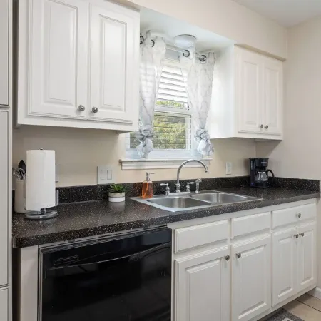 Entire 2 bedroom unit downstairs, family owned.