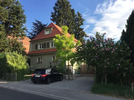 Idyllic apartment, central near the lake