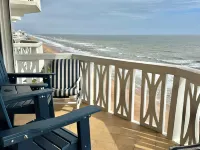 Dreams Come True! Charming 2-bedroom beachfront condo in delightful Ormond Beach - 4-Star