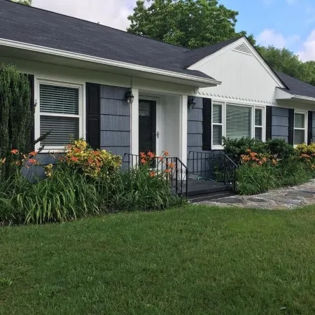 Comfortable 3BR/2Bath in Historic Downtown Cleveland TN