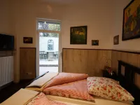 Center. App35Sqm) in D. Old Town / Outdoor Terrace, Car + Bicycle Parking Space ゾーストのホテル