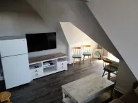 Beautiful, Cozy Condo with large private deck!