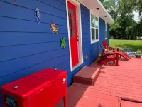 Quiet cottage on the water at Lake Livingston