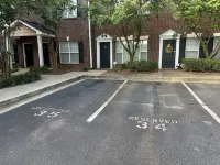 Georgia Dawg House! Game weekend, business travel, this condo has it all!